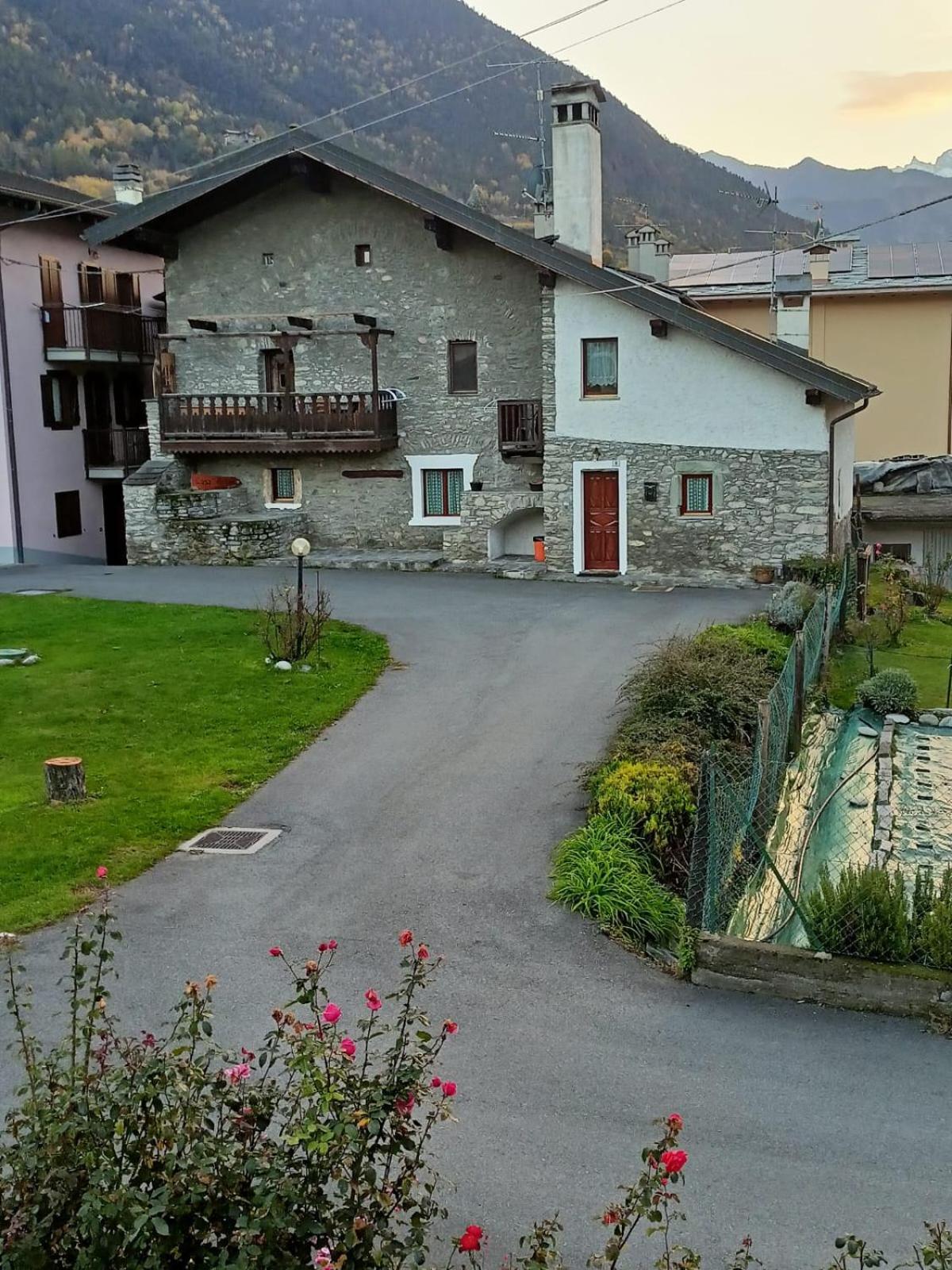 Apartamento Casa D'antan Aosta Exterior foto