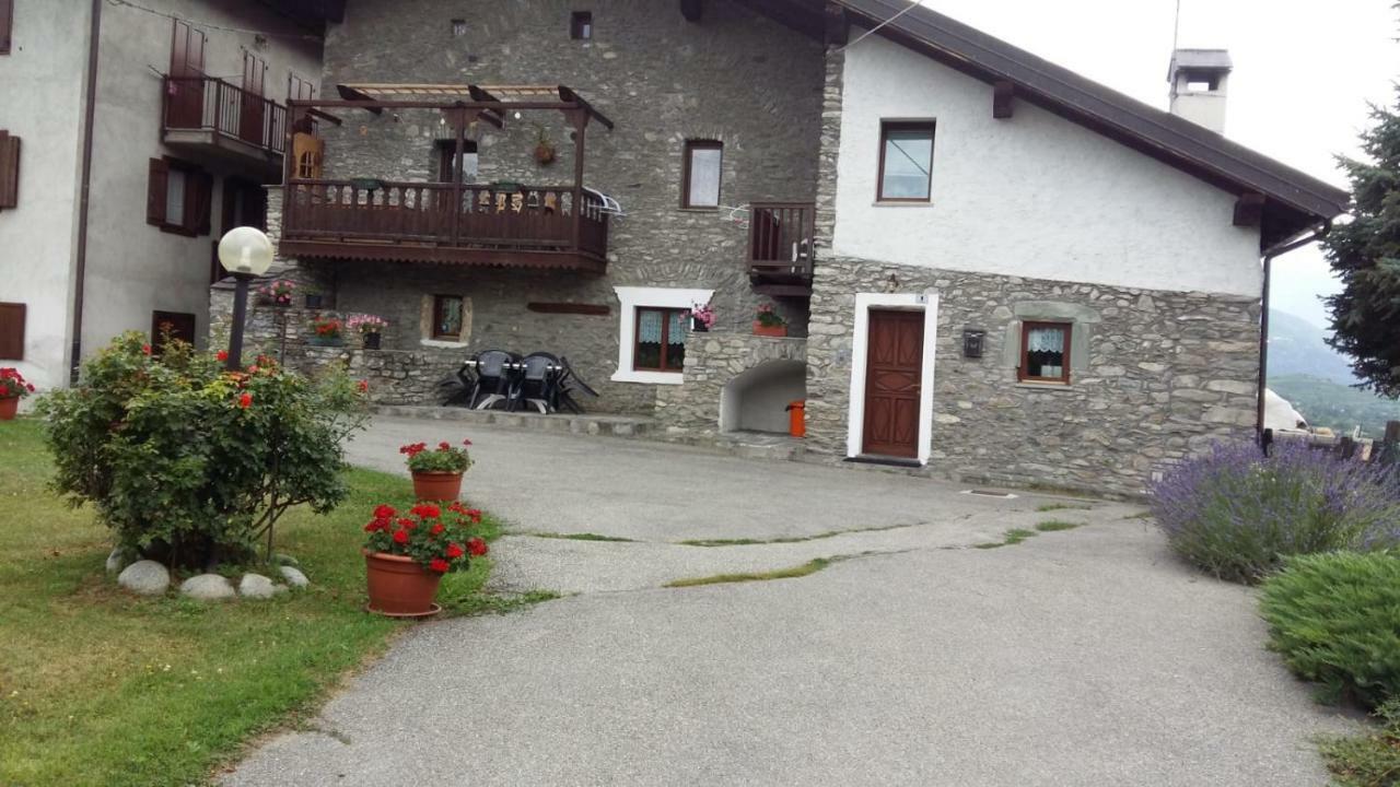 Apartamento Casa D'antan Aosta Exterior foto